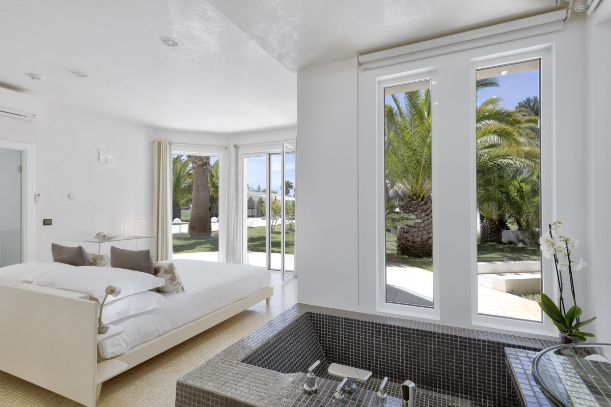 Cala Jondal