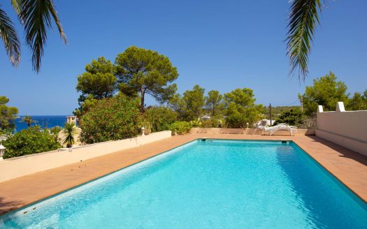 <trp-post-container data-trp-post-id='65630'>Cala Tarida</trp-post-container>